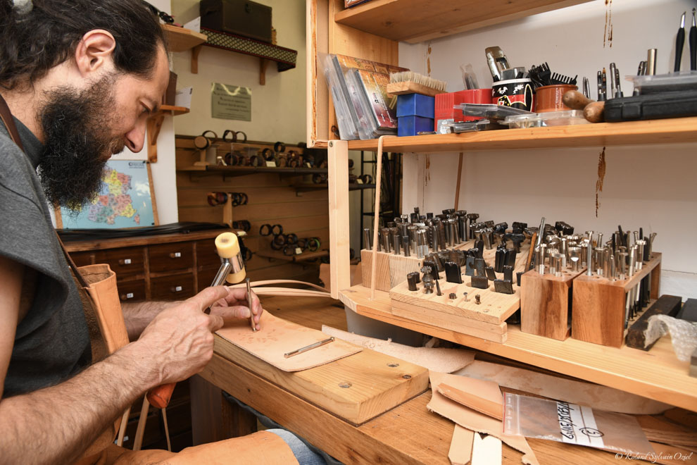 Les métiers du cuir sur l'Ile aux Artisans à Sallertaine