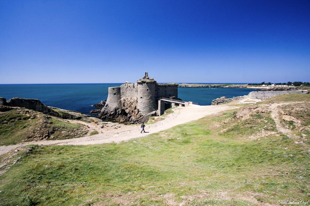 Le Vieux Château sur l'Ile d'Yeu visite indispensable pendant votre séjour en nos gîte de groupes