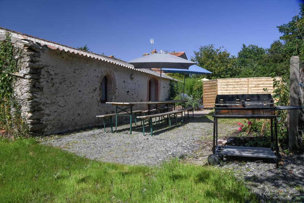 Gîte de groupe avec de grands espaces de verdure